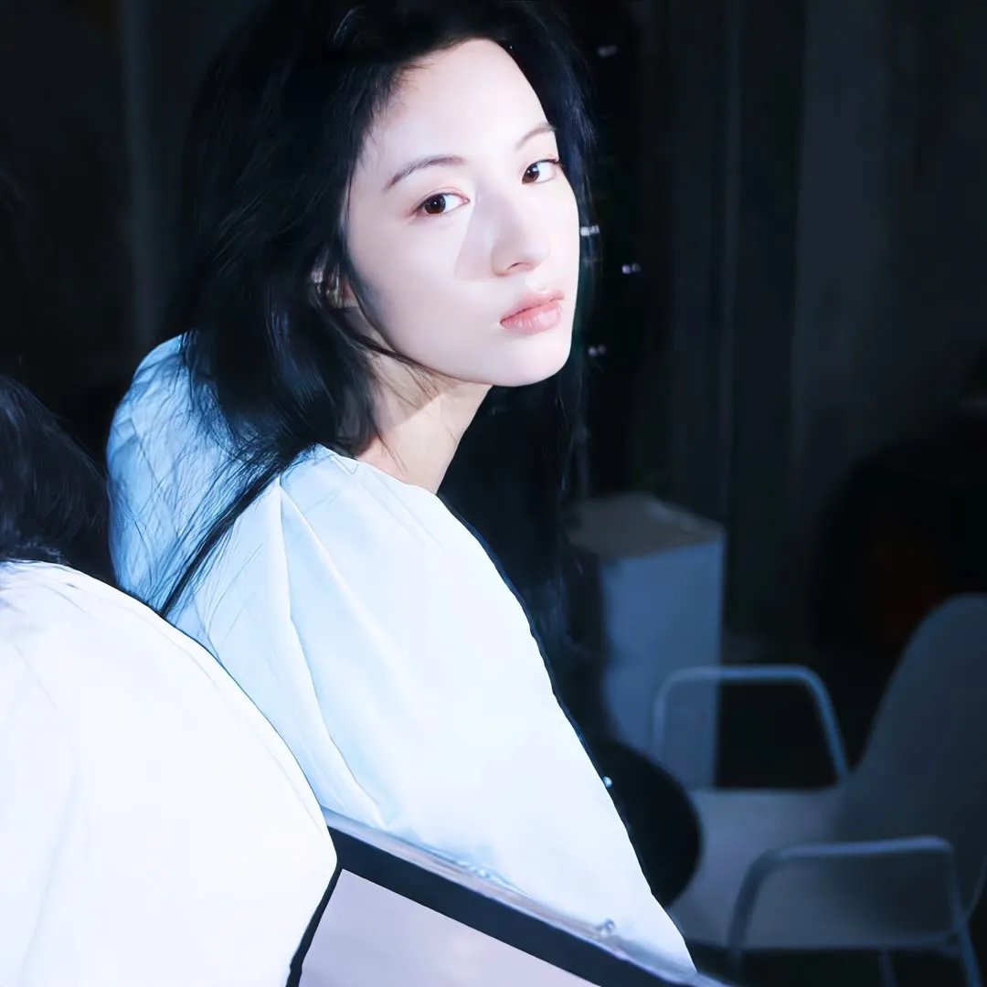 我爱她